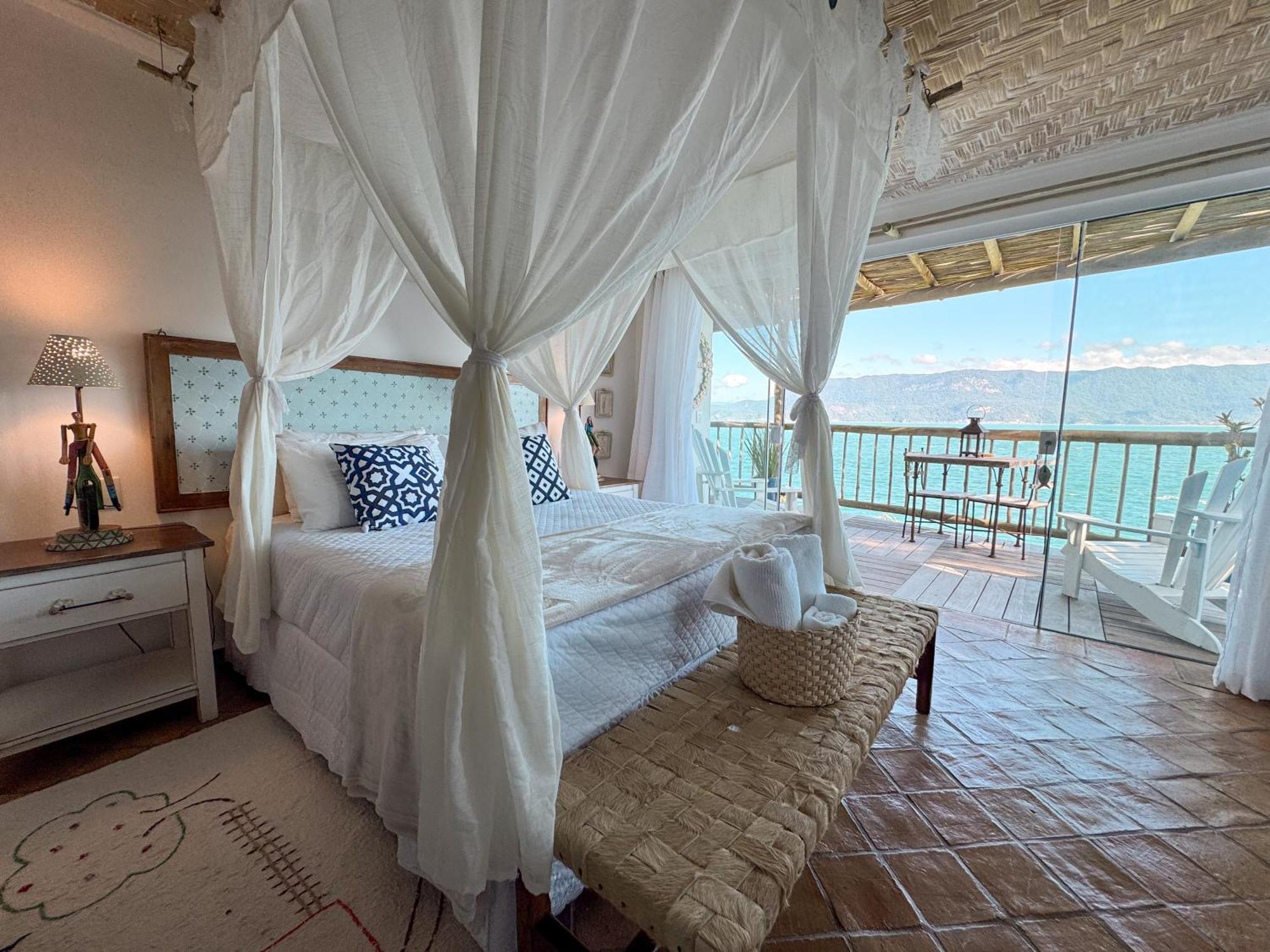 Vilatoro Guest House Илябела Екстериор снимка